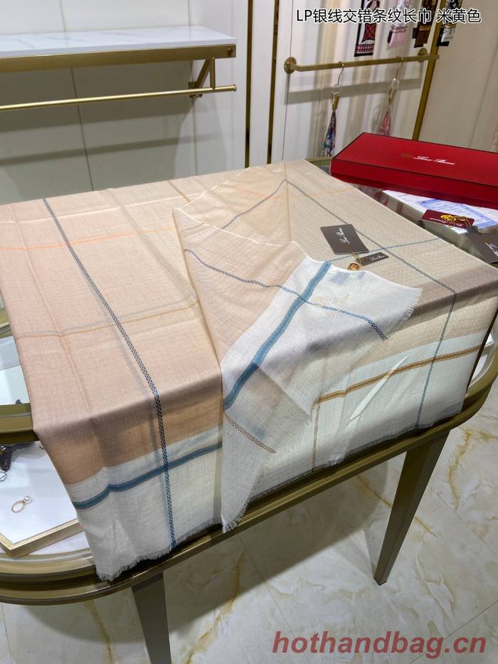 Loro Piana Scarf LPC00013 Loro Piana Scarf LPC00013