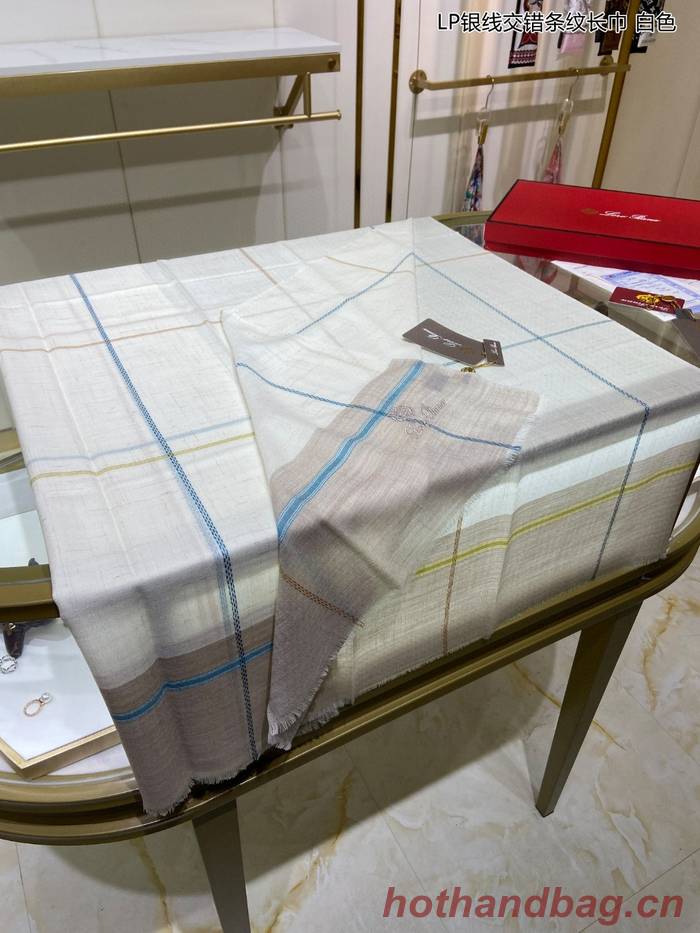 Loro Piana Scarf LPC00014 Loro Piana Scarf LPC00014