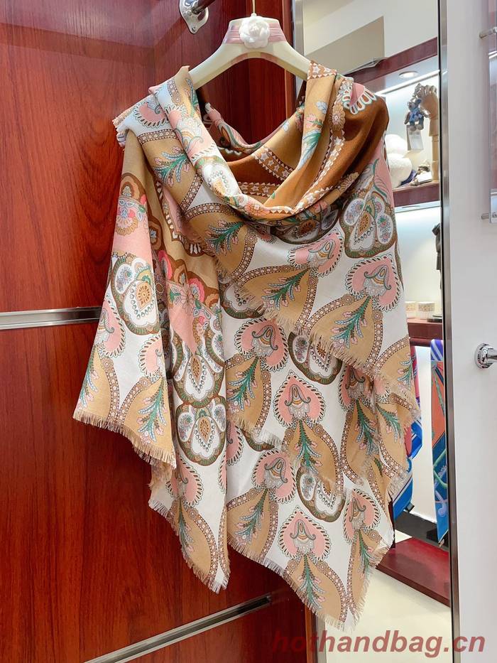 Loro Piana Scarf LPC00020 Loro Piana Scarf LPC00020