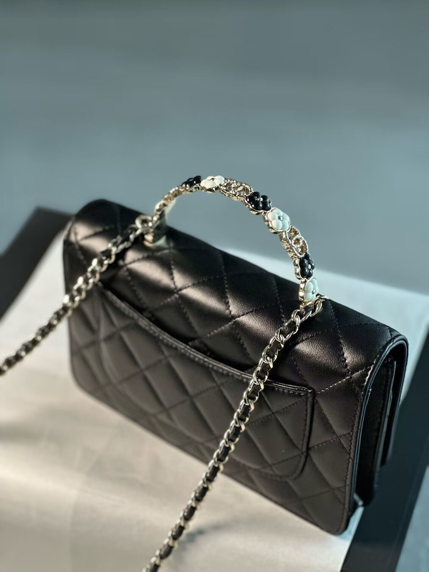 Chanel Flower Patterns Casual Style Lambskin Blended Fabrics 96034 Black Chanel Flower Patterns Casual Style Lambskin Blended Fabrics 96034 Black