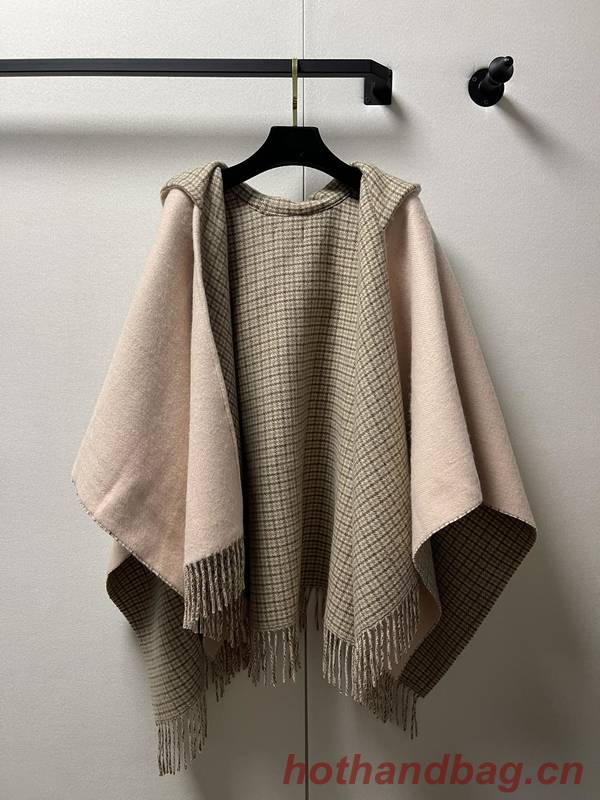 Fendi Cloak FDC00102 Fendi Cloak FDC00102