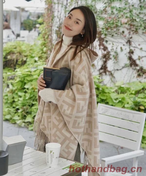 Fendi Cloak FDC00107 Fendi Cloak FDC00107