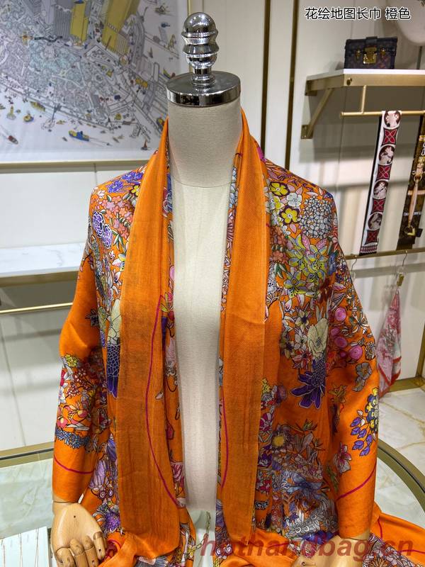 Hermes Scarf HEC00800 Hermes Scarf HEC00800