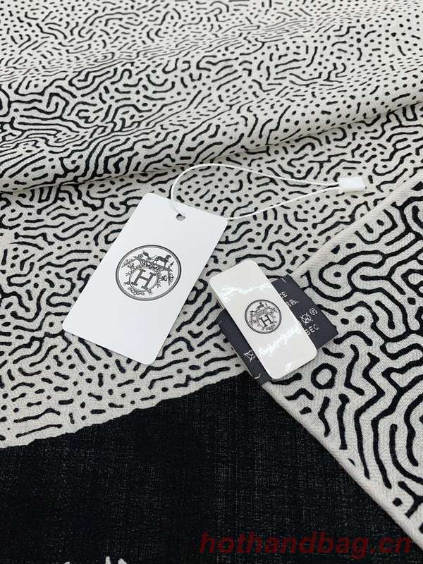 Hermes Scarf HEC00929 Hermes Scarf HEC00929