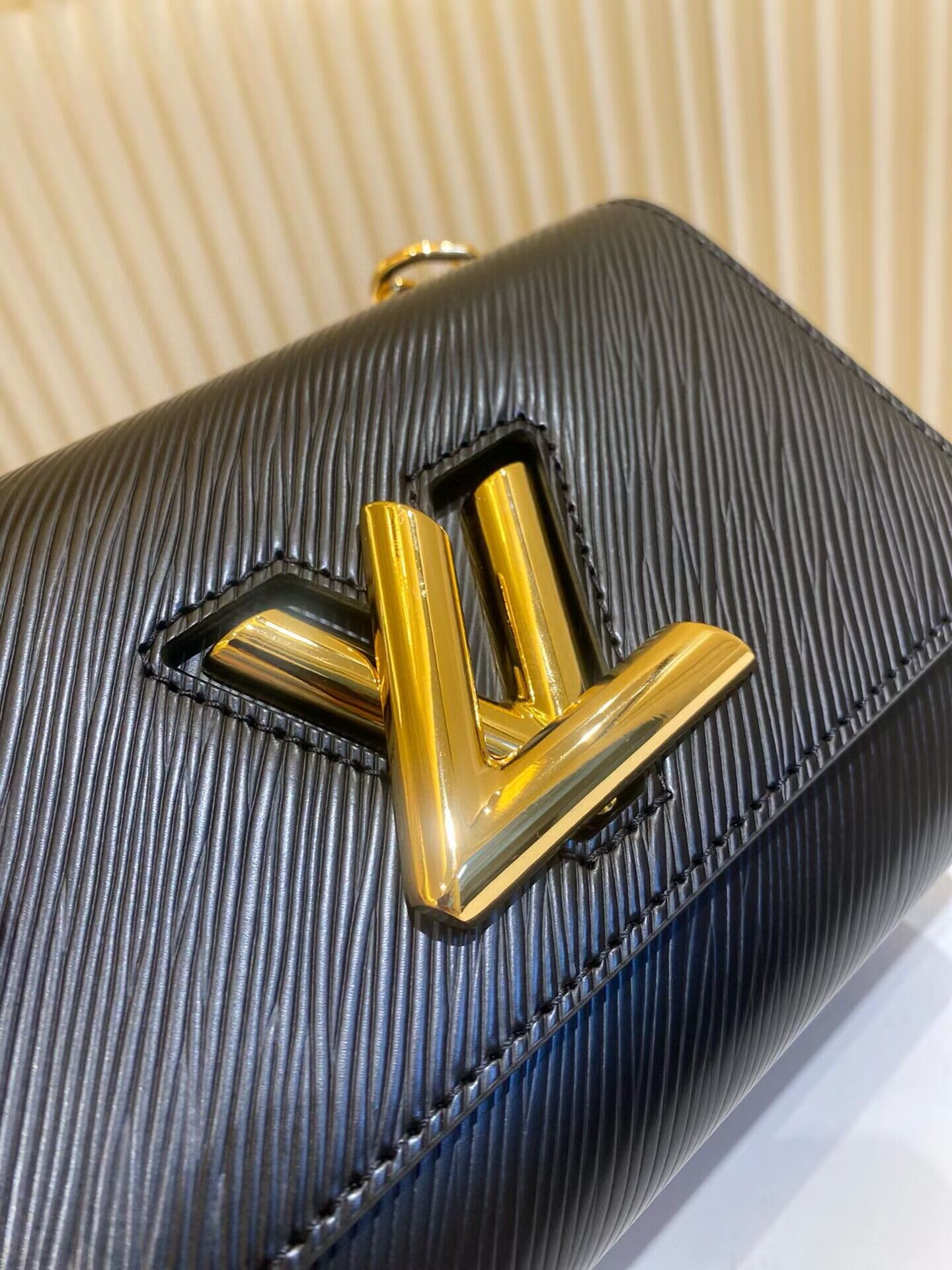 Louis Vuitton Epi Leather Twist PM M21119 Black Gold-Tone Louis Vuitton Epi Leather Twist PM M21119 Black Gold-Tone