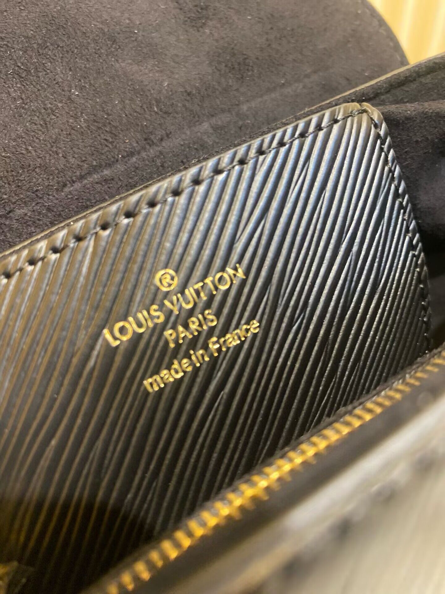 Louis Vuitton Epi Leather Twist PM M21119 Black Gold-Tone Louis Vuitton Epi Leather Twist PM M21119 Black Gold-Tone