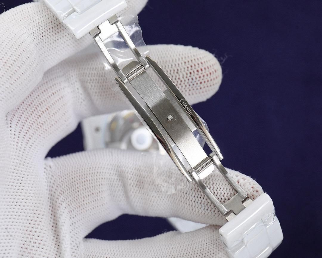 Chanel J12 Chromatic Watch CH2979 White Chanel J12 Chromatic Watch CH2979 White
