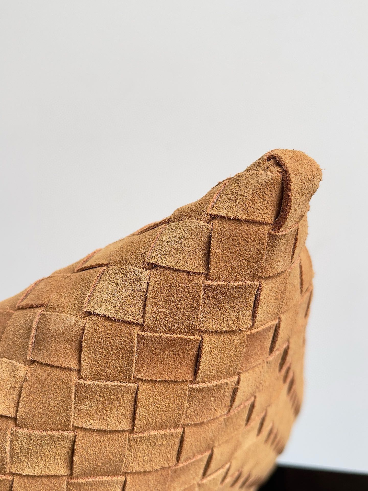 Bottega Veneta Large Hop Bag 763970 Brown Bottega Veneta Large Hop Bag 763970 Brown