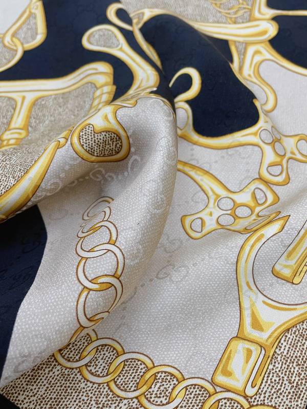Gucci Scarf GUC00330 Gucci Scarf GUC00330