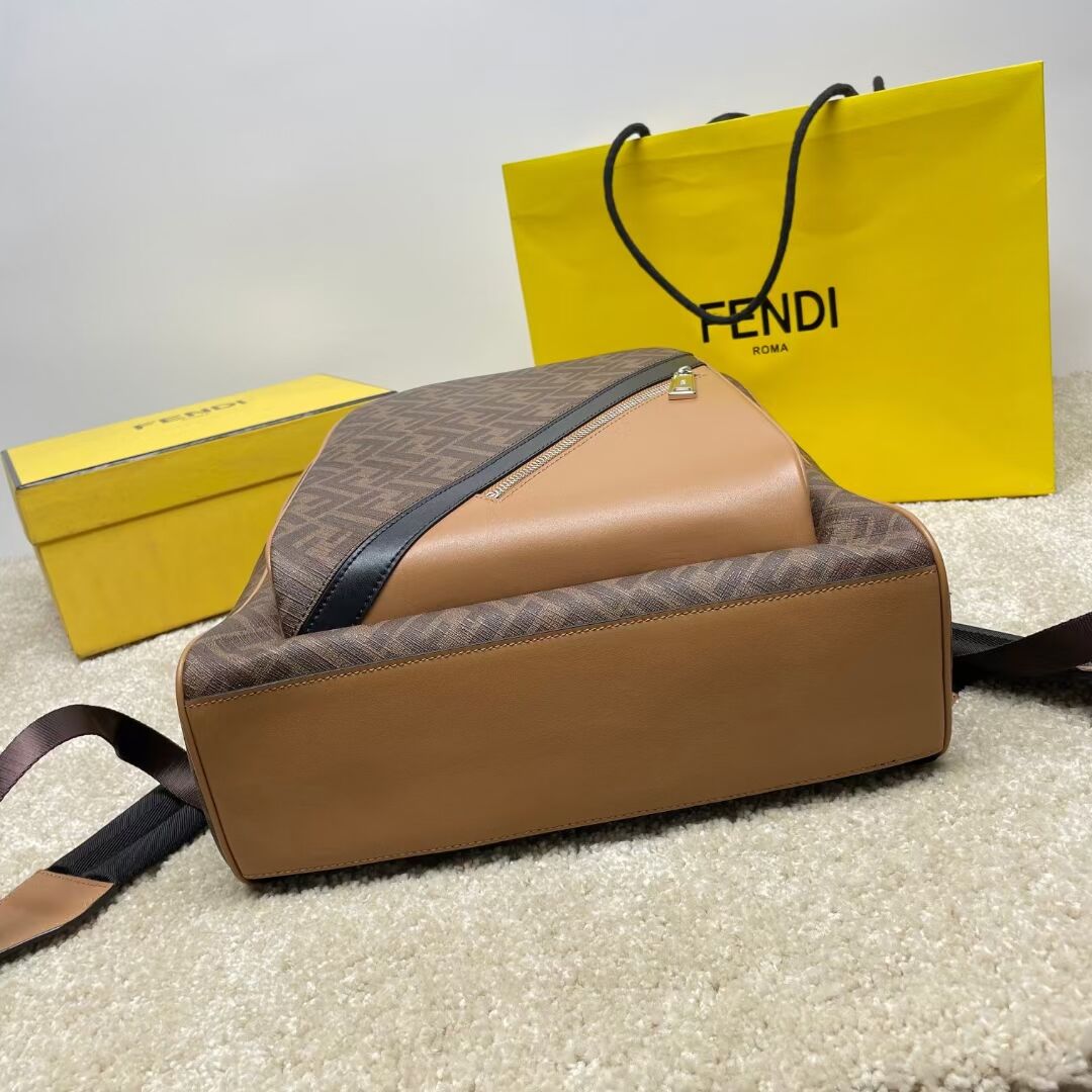 Fendi Chiodo Fendi Diagonal FF canvas backpack 7VZ076A Brown Fendi Chiodo Fendi Diagonal FF canvas backpack 7VZ076A Brown
