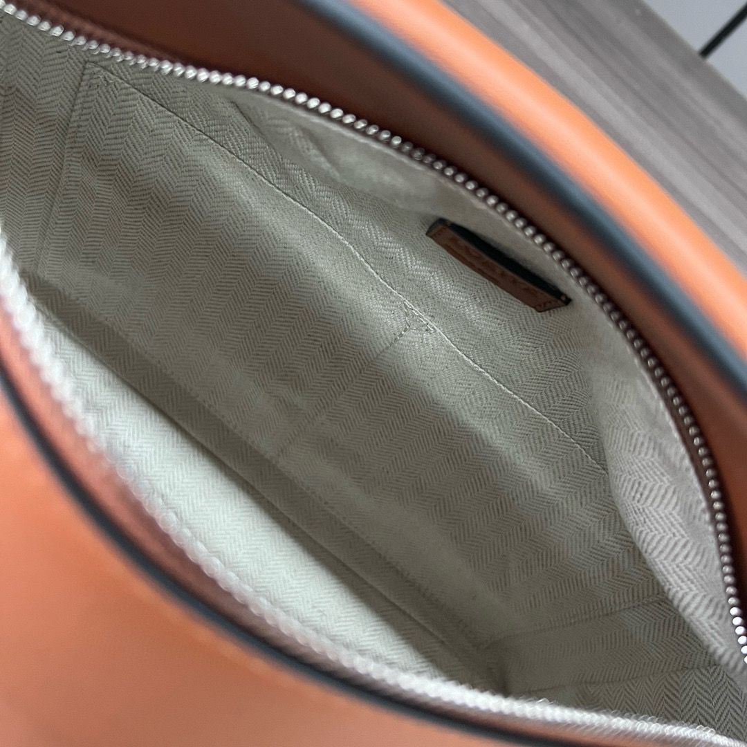 Loewe Medium Puzzle Bag Original Leather 62329 brown Loewe Medium Puzzle Bag Original Leather 62329 brown