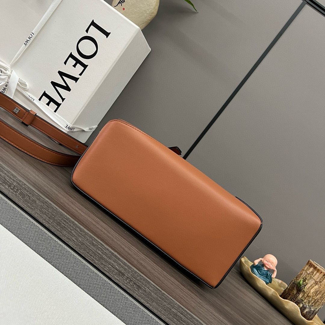 Loewe Small Puzzle Bag Original Leather 62324 brown Loewe Small Puzzle Bag Original Leather 62324 brown