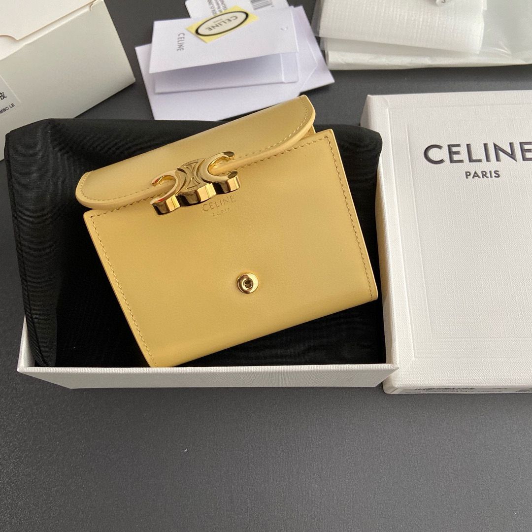 Celine SMALL WALLET TRIOMPHE IN SHINY CALFSKIN 10D783 YELLOW Celine SMALL WALLET TRIOMPHE IN SHINY CALFSKIN 10D783 YELLOW