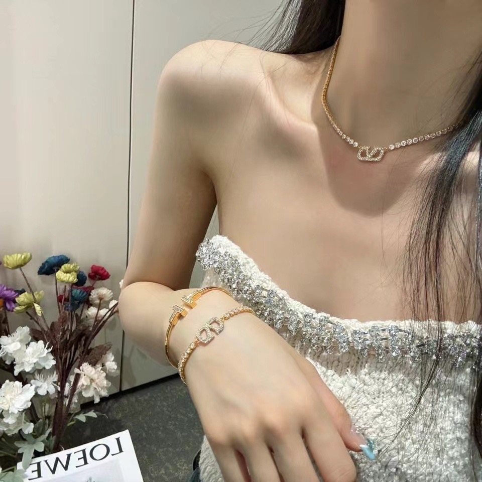 Valentino NECKLACE&Bracelet CE14327 Valentino NECKLACE&Bracelet CE14327