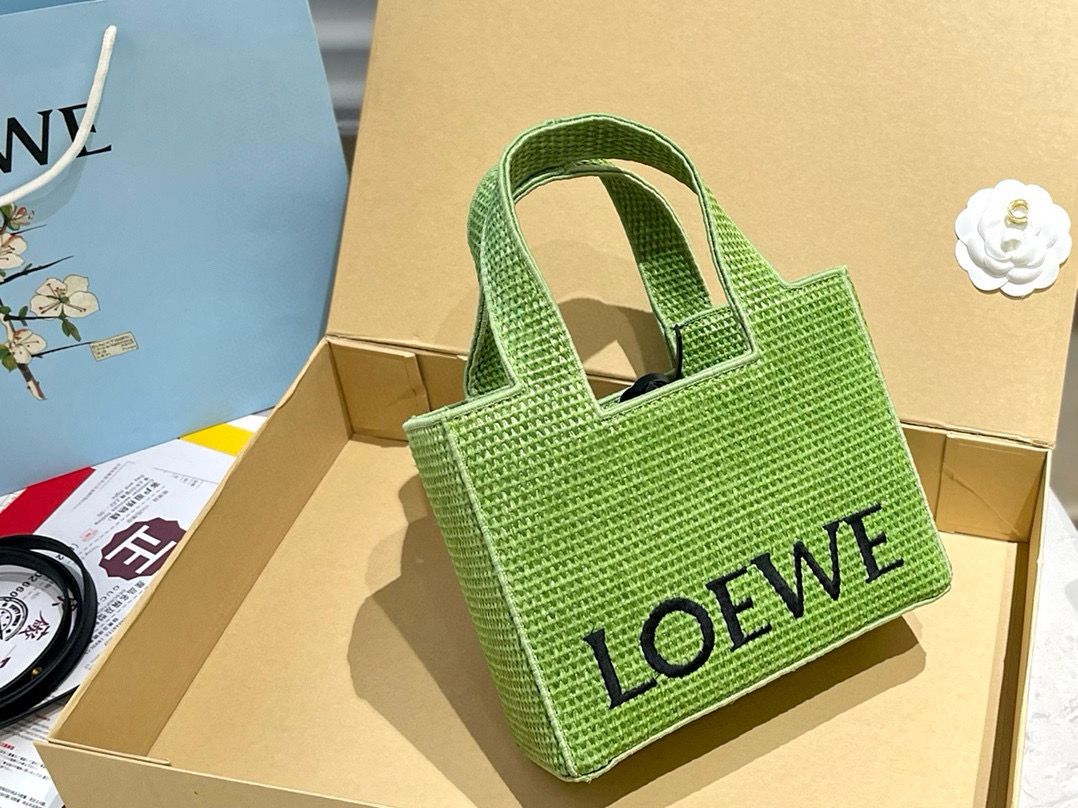 Loewe Anagram Basket Woven Straw Shopping Tote Bag 652399 Green Loewe Anagram Basket Woven Straw Shopping Tote Bag 652399 Green