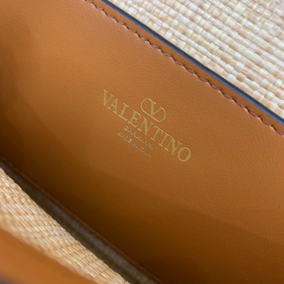VALENTINO VLOGO SIGNATURE RAFFIA Shoulder Bag 03221 brown VALENTINO VLOGO SIGNATURE RAFFIA Shoulder Bag 03221 brown