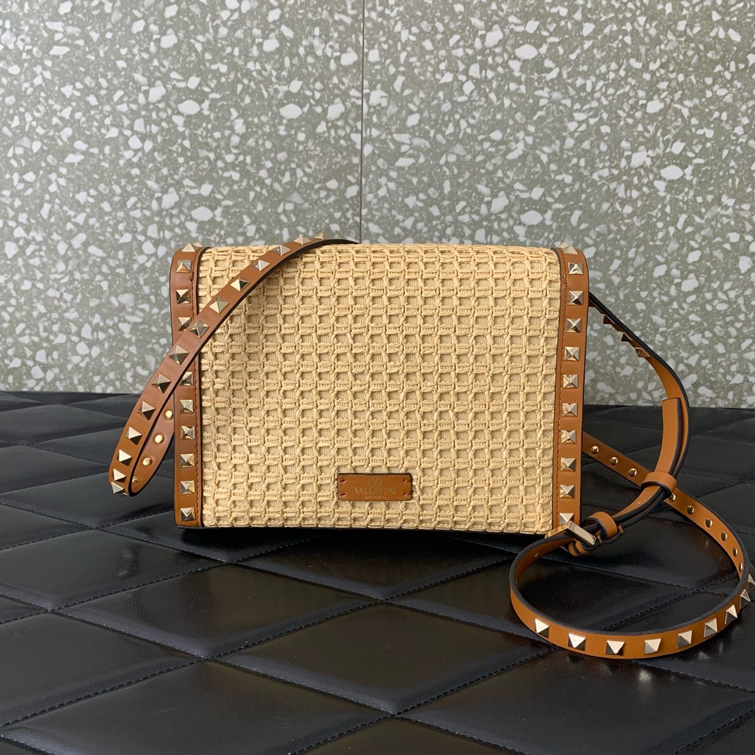 VALENTINO VLOGO SIGNATURE RAFFIA Shoulder Bag 03221 brown VALENTINO VLOGO SIGNATURE RAFFIA Shoulder Bag 03221 brown