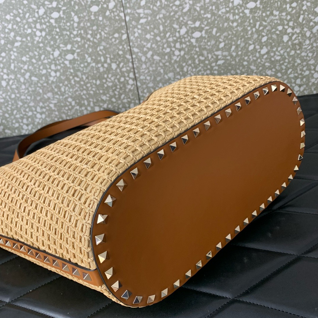 VALENTINO VLOGO SIGNATURE RAFFIA Shoulder Bag 0660 brown VALENTINO VLOGO SIGNATURE RAFFIA Shoulder Bag 0660 brown