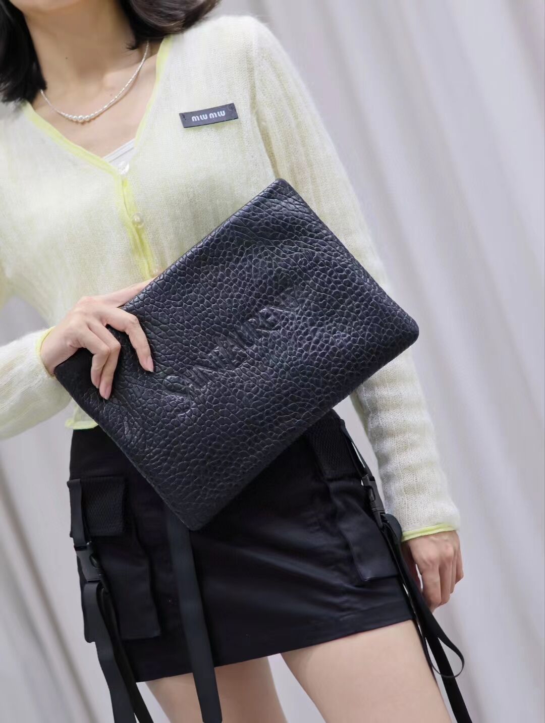 SAINT LAURENT CALYPSO LARGE POUCH IN LAMBSKIN 778943-2 black SAINT LAURENT CALYPSO LARGE POUCH IN LAMBSKIN 778943-2 black