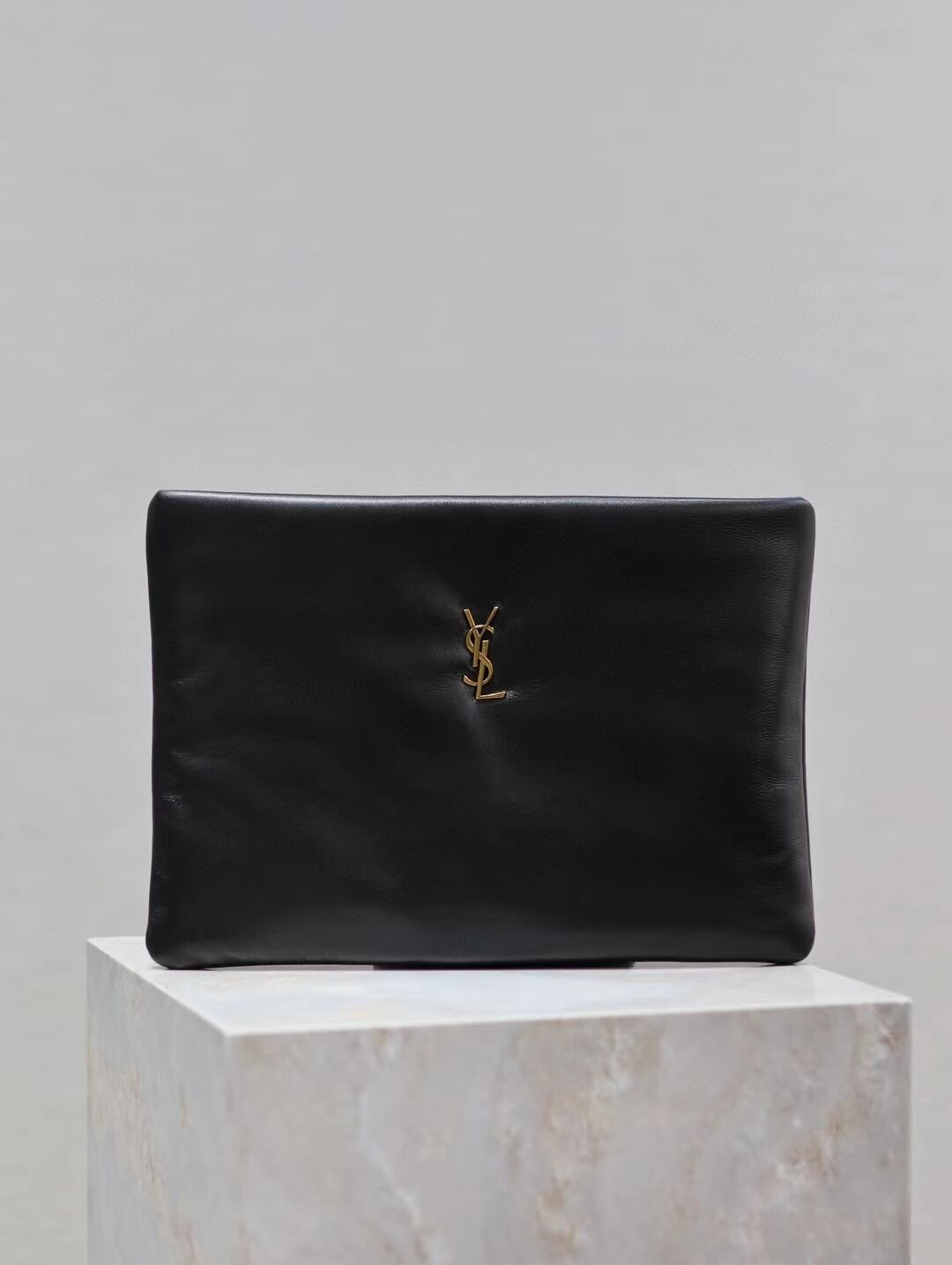 SAINT LAURENT CALYPSO LARGE POUCH IN LAMBSKIN 778943 black SAINT LAURENT CALYPSO LARGE POUCH IN LAMBSKIN 778943 black