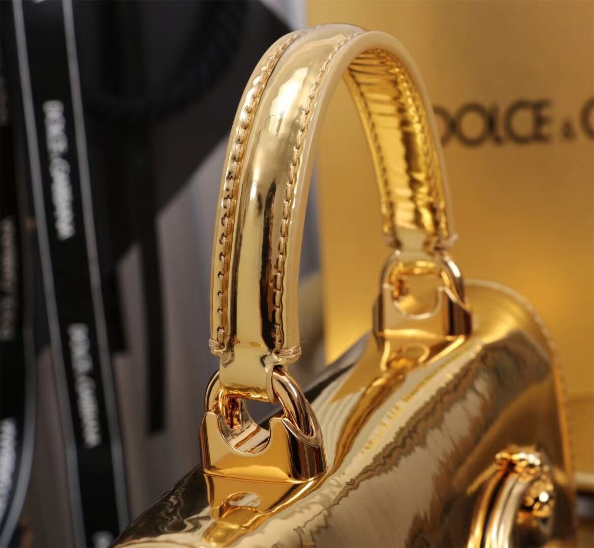 Dolce & Gabbana Patent leather Shoulder Bag G6504 gold Dolce & Gabbana Patent leather Shoulder Bag G6504 gold