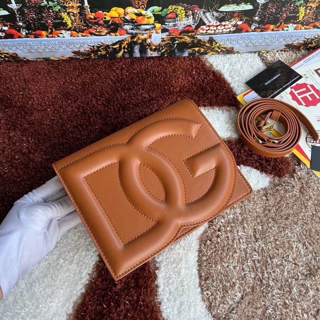 Dolce & Gabbana leather Shoulder Bag G6551 brown Dolce & Gabbana leather Shoulder Bag G6551 brown