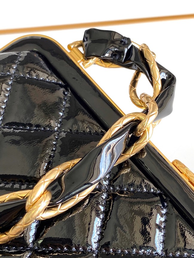 Chanel 24A CLUTCH WITH CHAIN AP4027 black