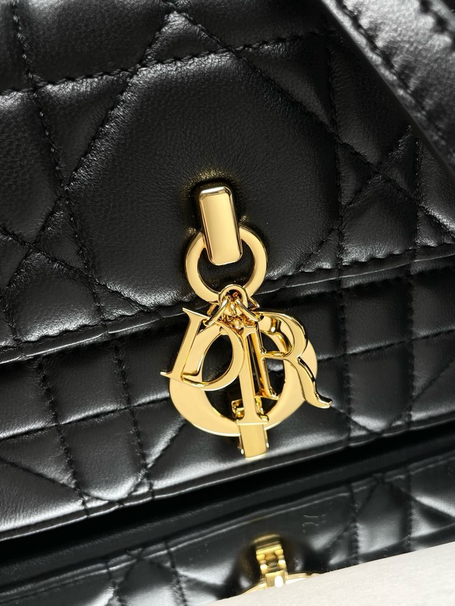DIOR Miss Daisy Mini Bag Macrocannage Lambskin S3300U black