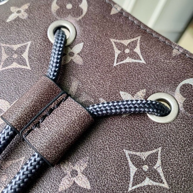 Louis Vuitton Christopher MM M11521