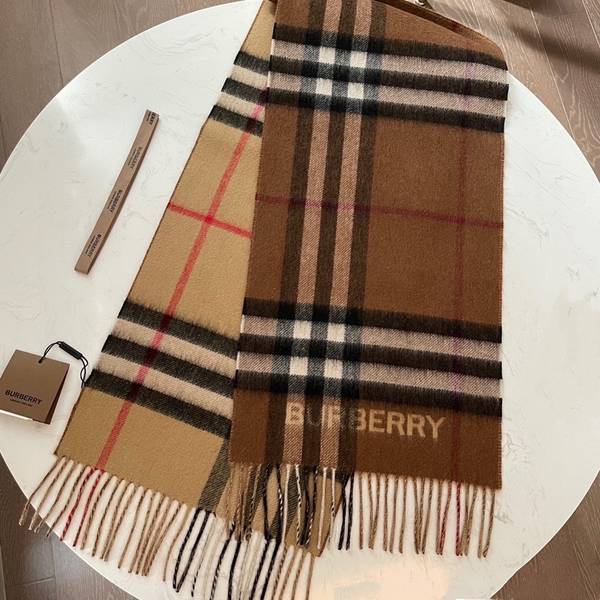 Burberry Scarf BBC00170 Burberry Scarf BBC00170