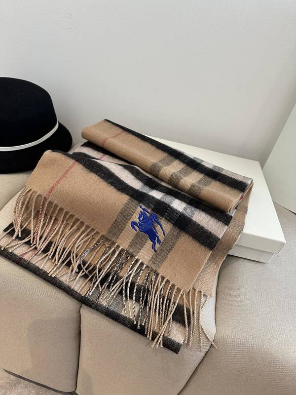Burberry Scarf BBC00172 Burberry Scarf BBC00172