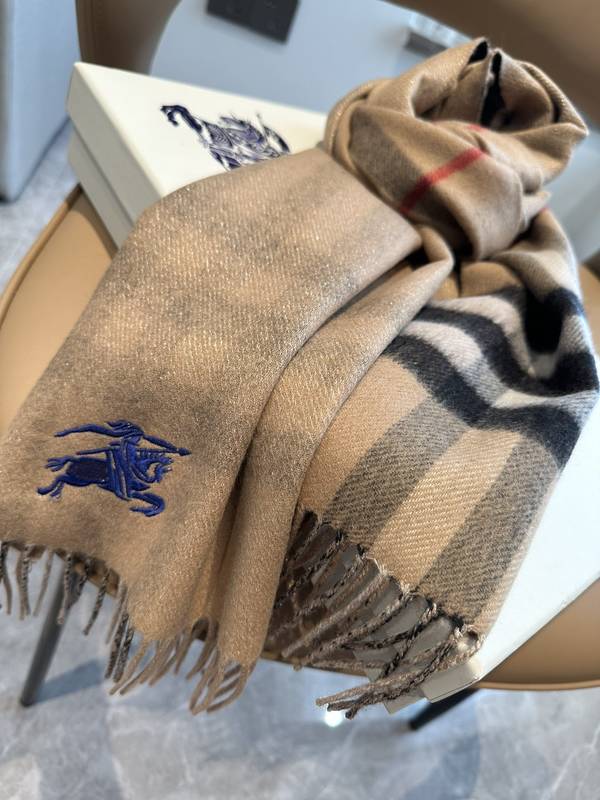 Burberry Scarf BBC00172 Burberry Scarf BBC00172