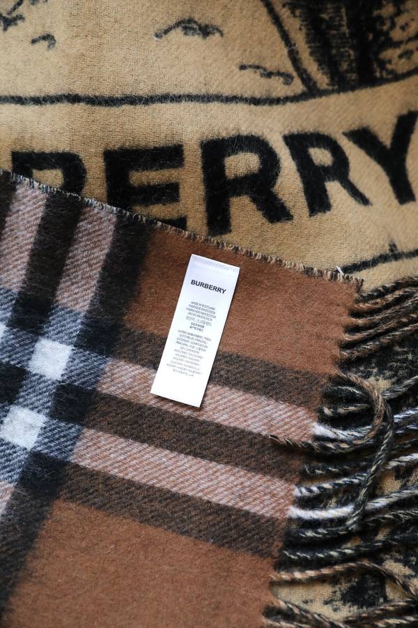 Burberry Scarf BBC00182 Burberry Scarf BBC00182