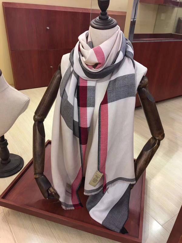 Burberry Scarf BBC00187 Burberry Scarf BBC00187