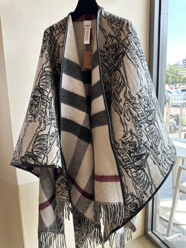 Burberry Cloak BBC00202 Burberry Cloak BBC00202