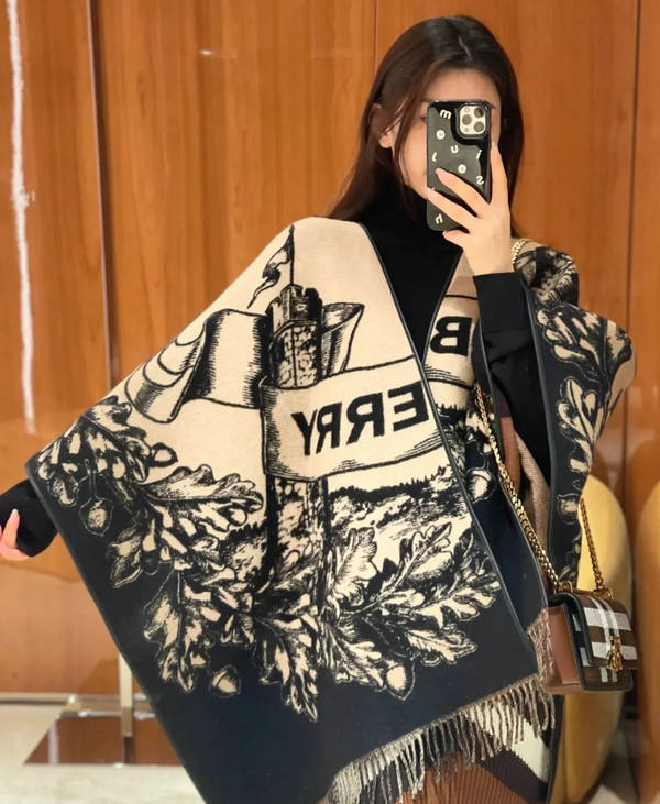 Burberry Cloak BBC00205 Burberry Cloak BBC00205