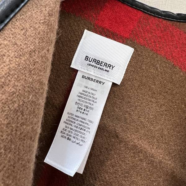 Burberry Cloak BBC00205 Burberry Cloak BBC00205