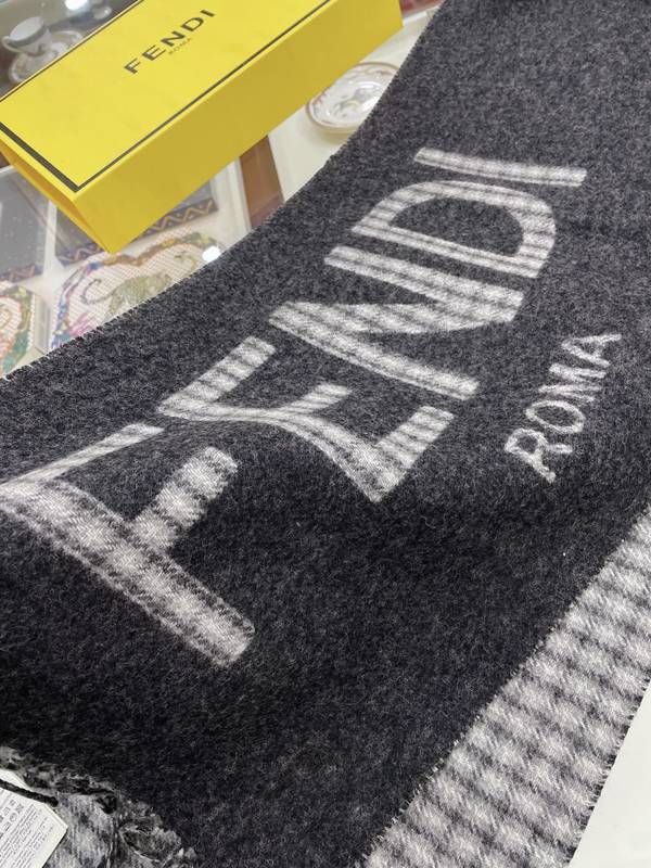 Fendi Scarf FDC00118 Fendi Scarf FDC00118