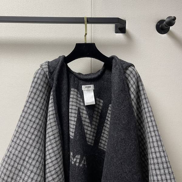 Fendi Cloak FDC00131 Fendi Cloak FDC00131