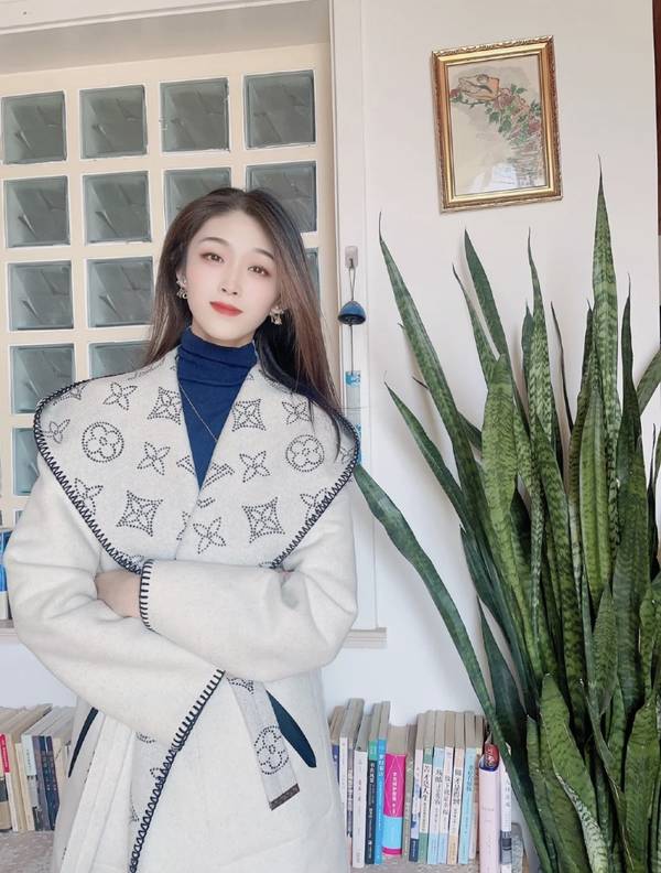 Louis Vuitton Top Quality Overcoat LVY00037 Louis Vuitton Top Quality Overcoat LVY00037