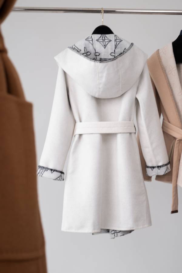 Louis Vuitton Top Quality Overcoat LVY00037 Louis Vuitton Top Quality Overcoat LVY00037