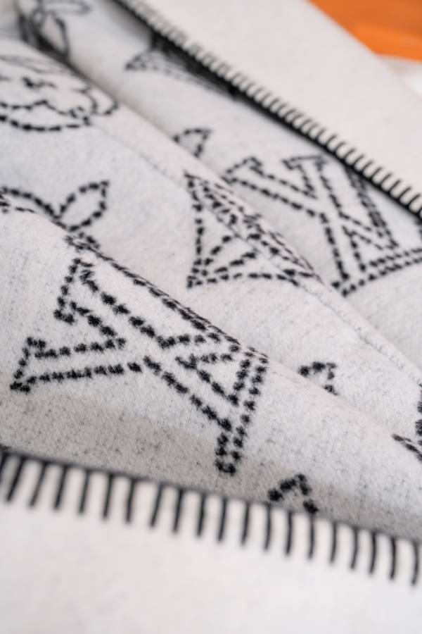 Louis Vuitton Top Quality Overcoat LVY00037 Louis Vuitton Top Quality Overcoat LVY00037