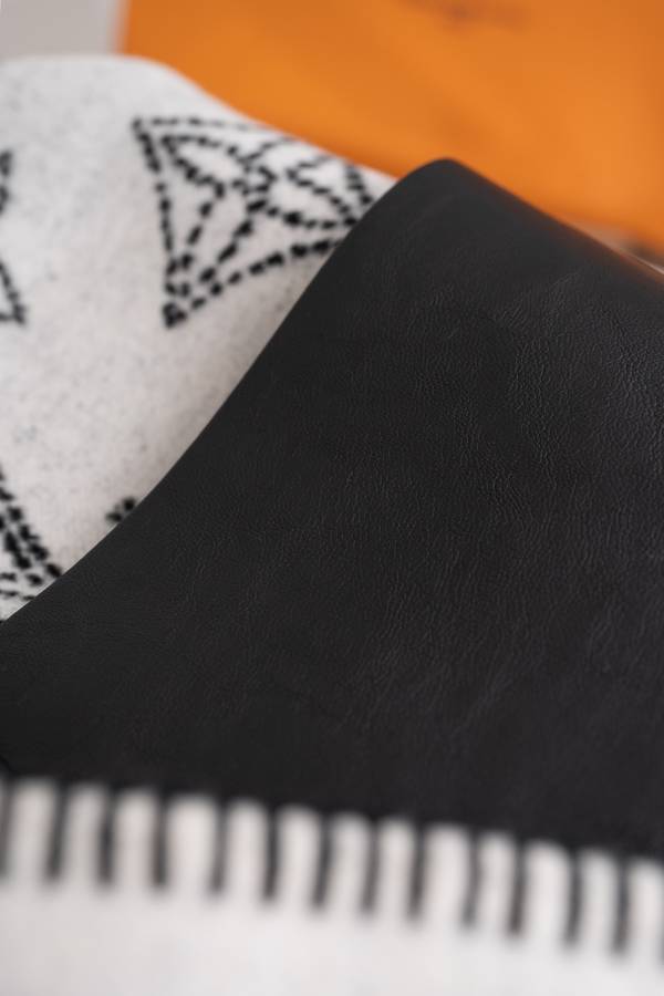 Louis Vuitton Top Quality Overcoat LVY00037 Louis Vuitton Top Quality Overcoat LVY00037