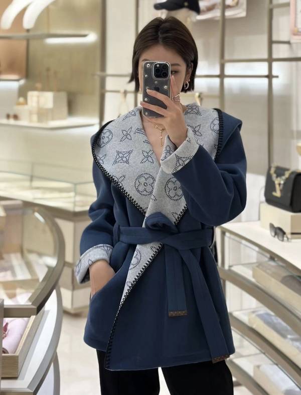 Louis Vuitton Top Quality Overcoat LVY00043 Louis Vuitton Top Quality Overcoat LVY00043