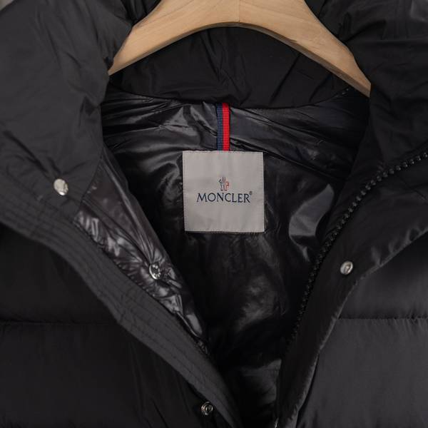 Moncler Top Quality Down Jacket MOY00402 Moncler Top Quality Down Jacket MOY00402