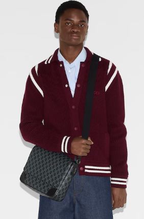 Gucci GG EMBLEM MEDIUM CROSSBODY BAG 821154 black Gucci GG EMBLEM MEDIUM CROSSBODY BAG 821154 black