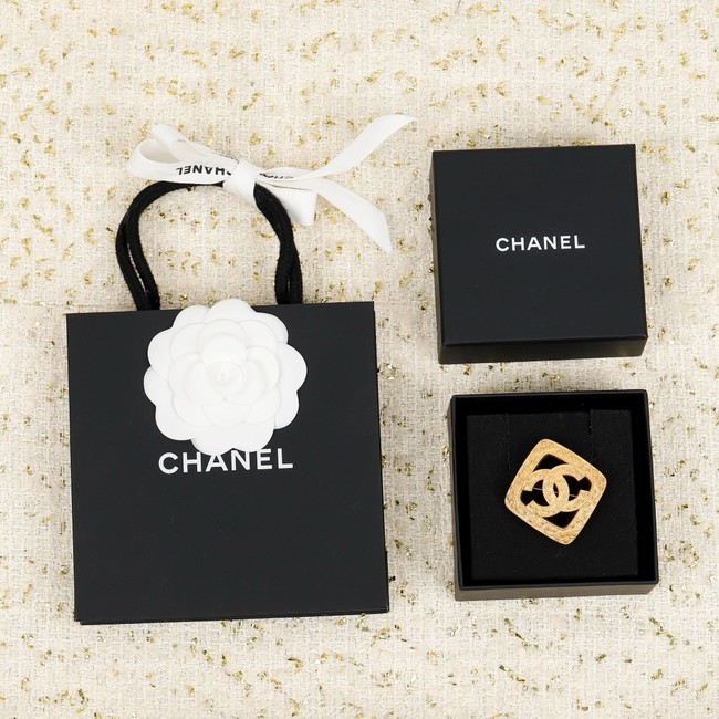 Chanel Brooch CE16357