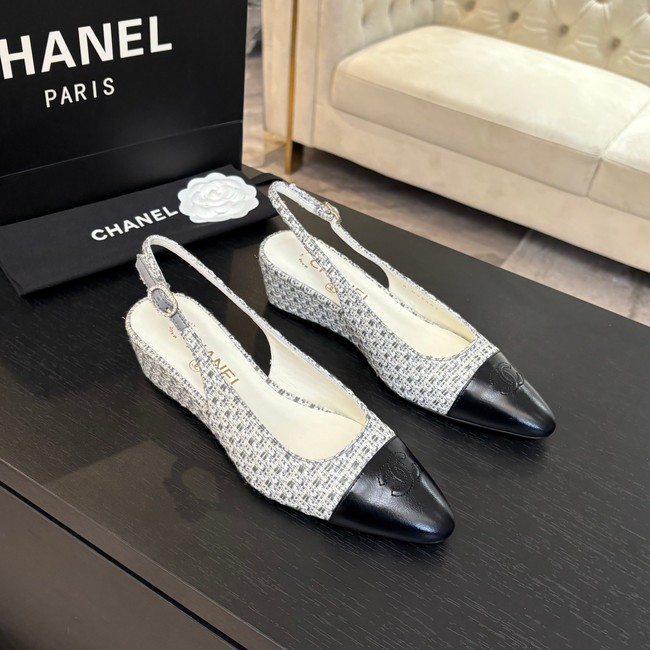 Chanel WOMENS SANDAL 55865-5