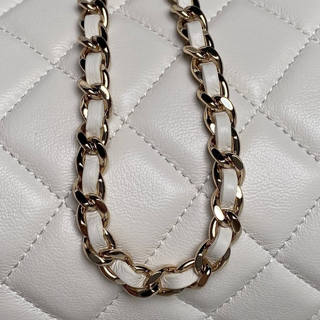CHANEL CLUTCH WITH CHAIN AP4474 White