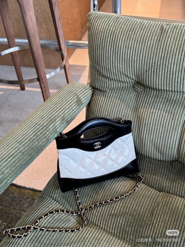 Chanel mini 31 bag AP3656 black&white